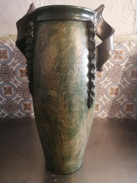 Jarrão grande em barro