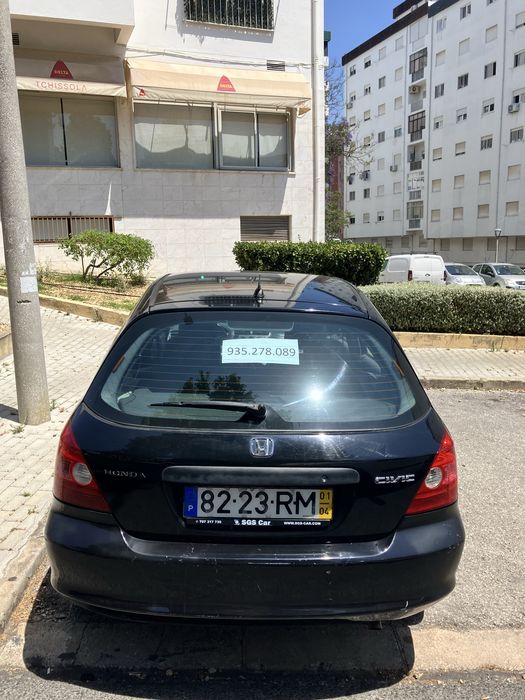 Honda Civic 2001, bom estado, tudo funcionando bem, cor preta, baixei o preço!