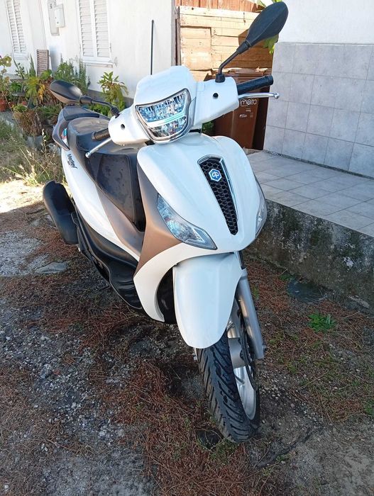 Piaggio Medley 125