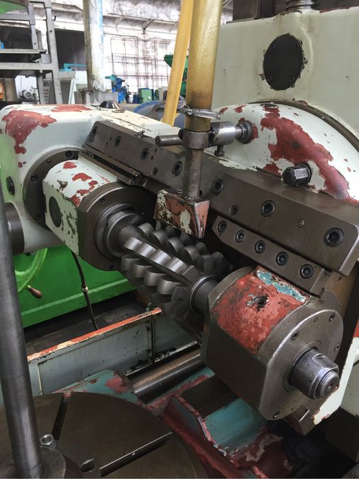 Frezarka obwiedniowa TOS OFA50 Celakovice