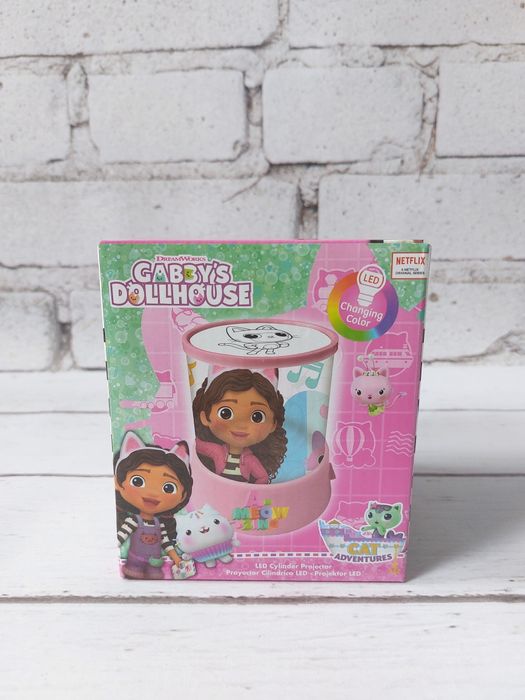 Gabby's Dollhouse Koci domek Gabi Projektor LED lampka nocna nowa hit