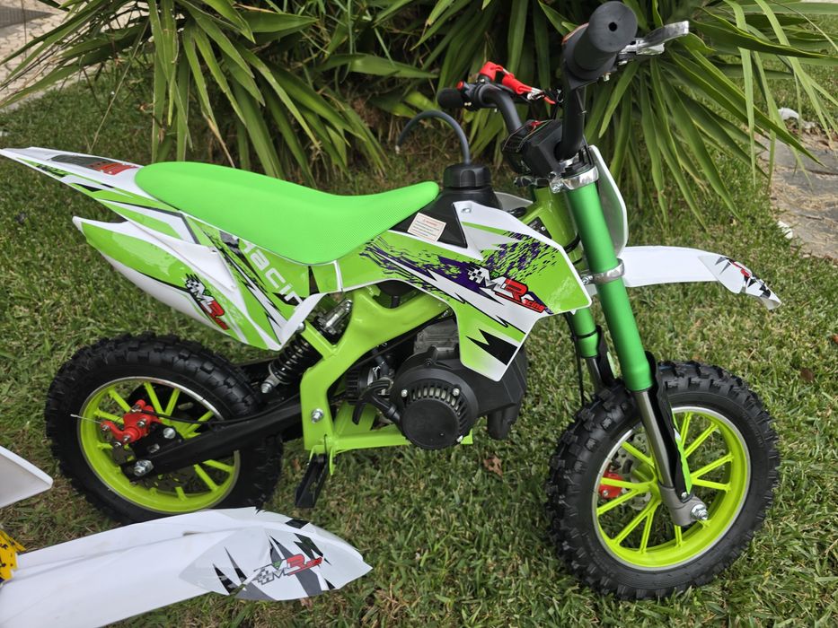 Mini motocross gasolina de cilindrada 50 vários cores disponíveis novo