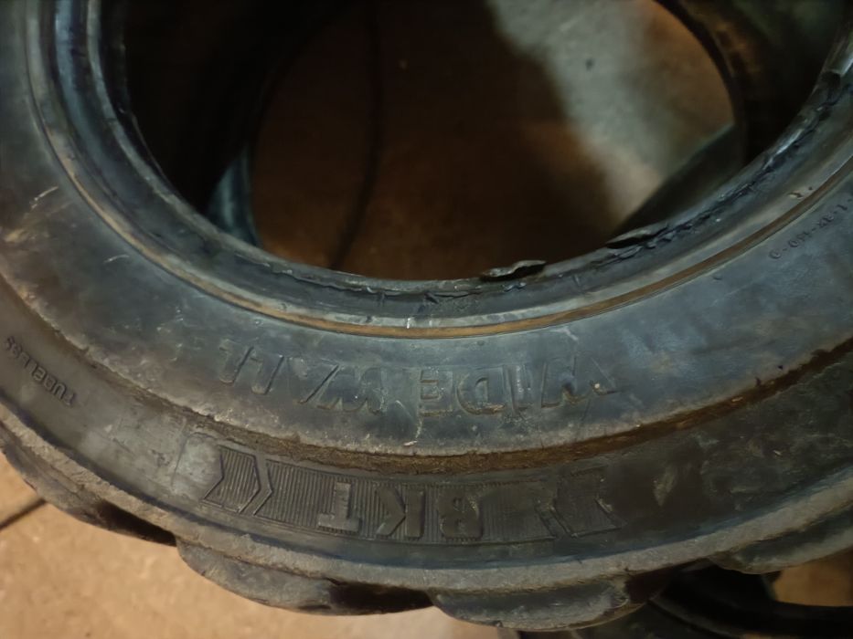 Opony przemysłowe 27x 10.50 - 15 NHS. BKT