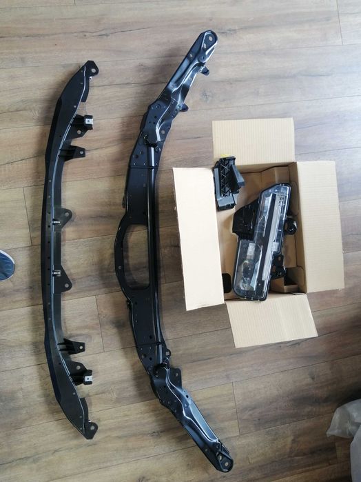 Mazda cx-30 накладка підсилювач панелі радіаторів дхо оригінал