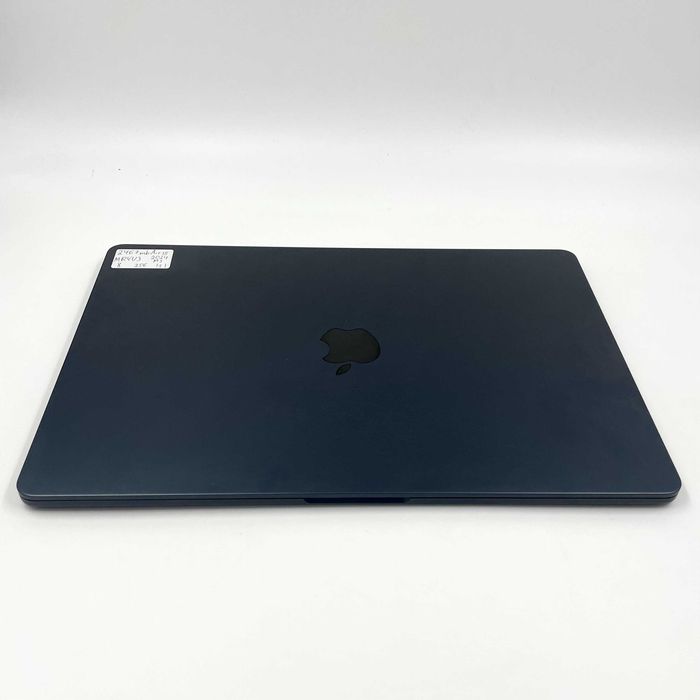 940$ MacBook Air 15" 2024 MRYU3 M3 / 8 GB / 256gb SSD