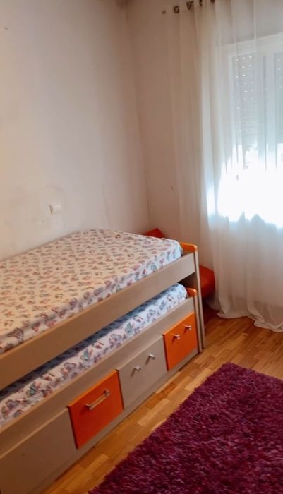 Quarto completo em ótimo estado