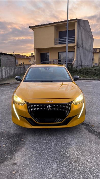 Peugeot 208 diesel como novo