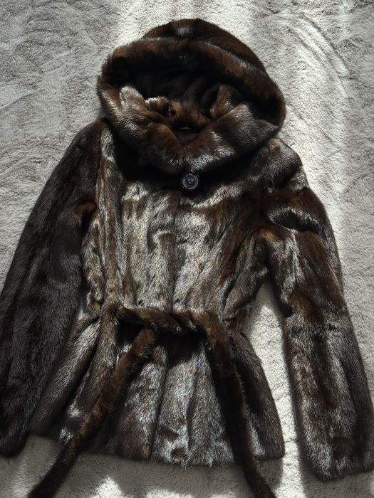 Норка суцільна.