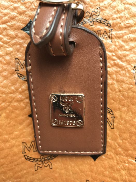 Elegancka torebka MCM na ramie cudo