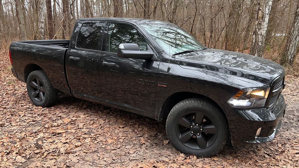 RAM 1500 5.7l 6 osób, LPG, długa paka, wersja standard