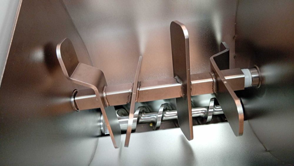 Maquina eléctrica para massas fresca - 5 kg/h - 250 watts GGM Gastro