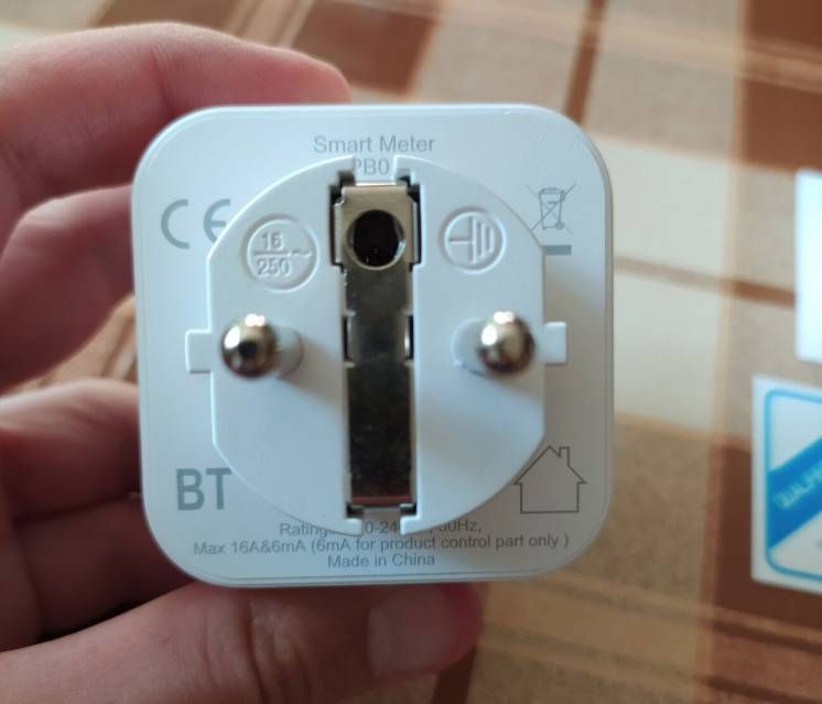 Умная розетка NOMI SPB012