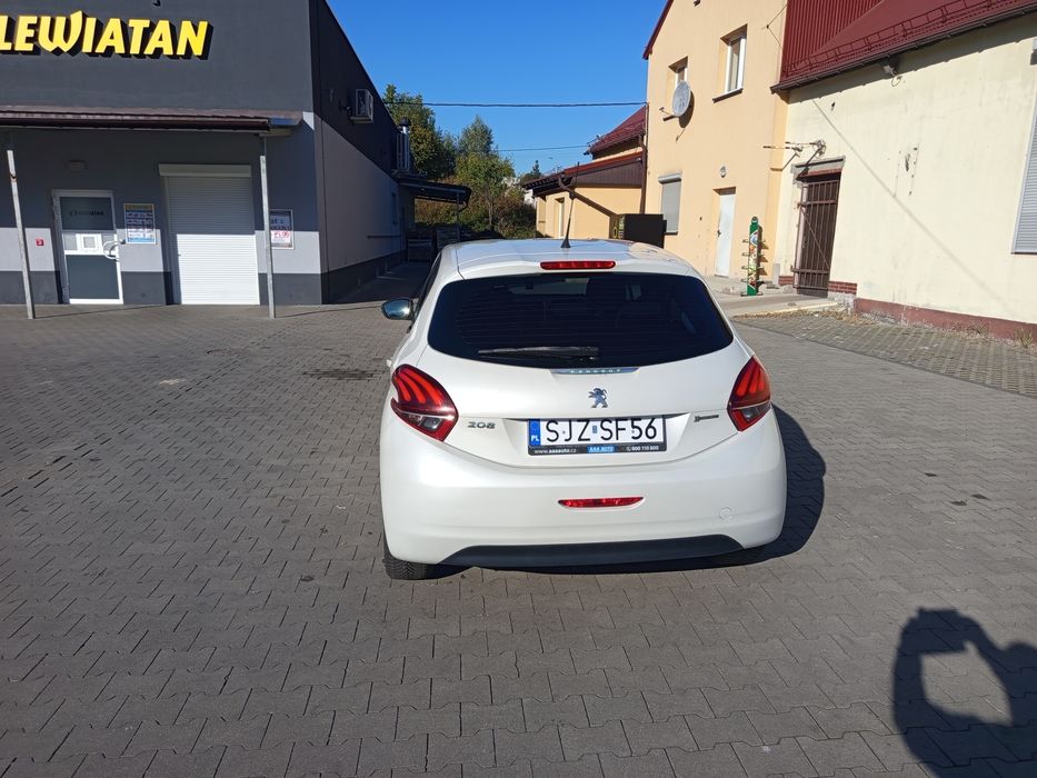Sprzedam Peugeota 208 2015r