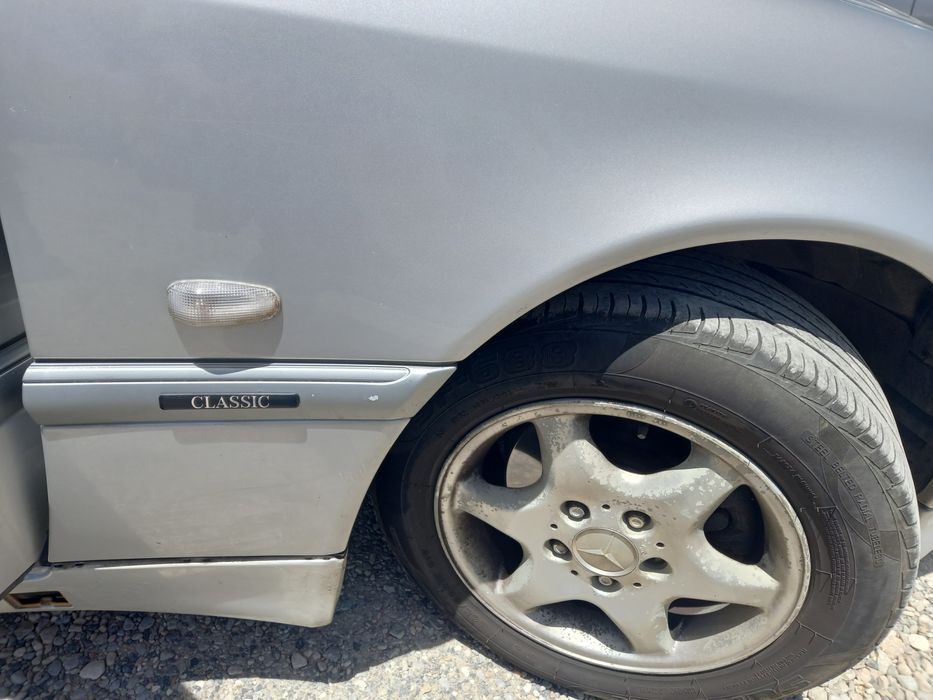 Carrinha marcedes 220D 2002