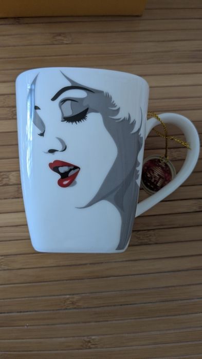 Чашка подарункова