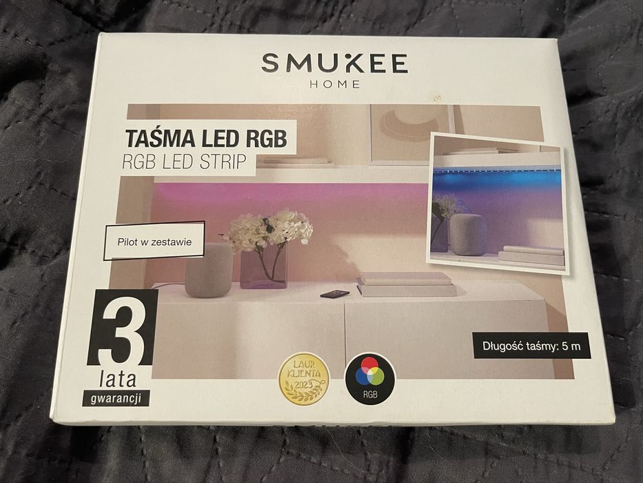 Taśma LED RGB z pilotem Smuxee 7 sztuk