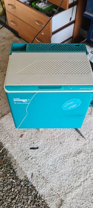 lodówka absorpcyjna turystyczna na 12v 230v