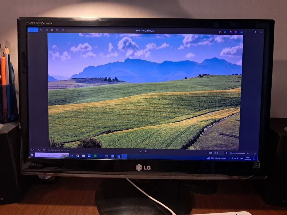 Продам монітор LG IPS236V