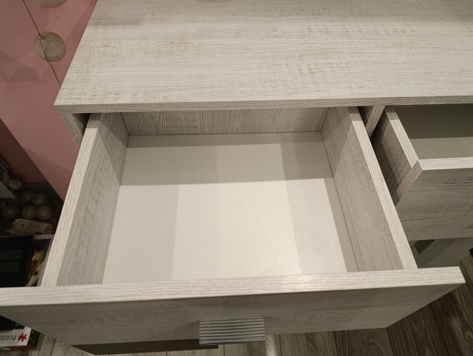 Komoda z Agaty w bardzo dobrym stanie