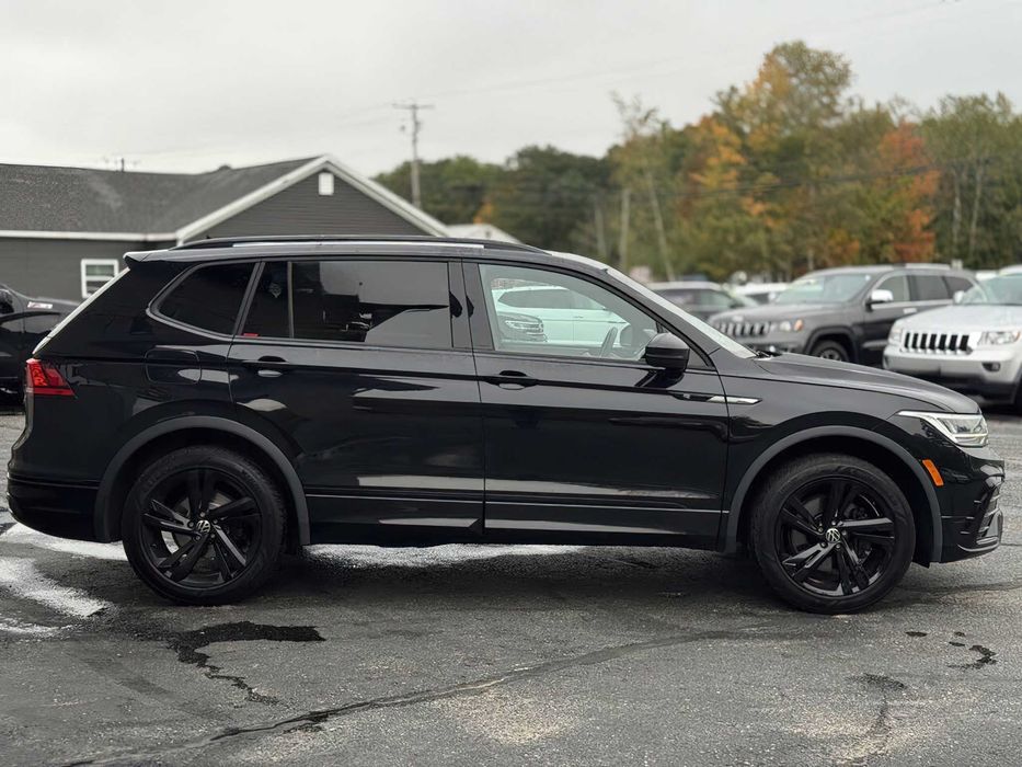 Volkswagen Tiguan SE R-Line      2023