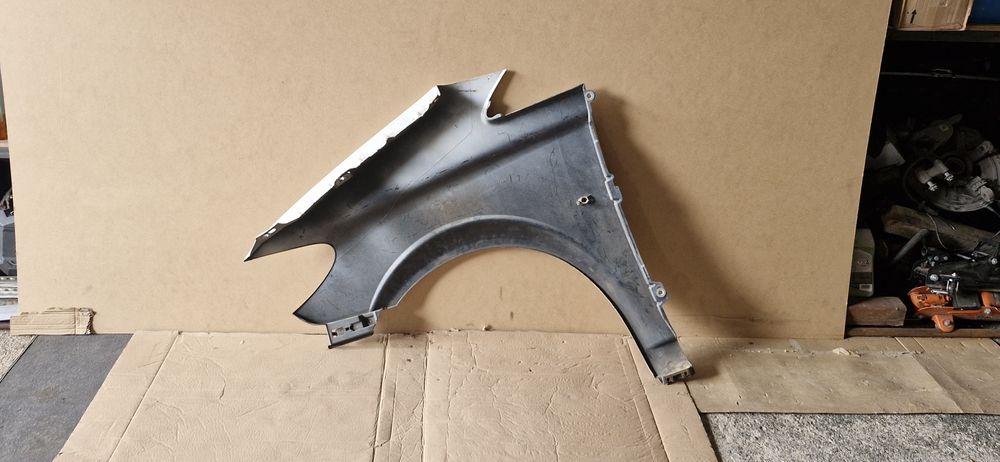Guarda-lamas Drt. Mercedes-Benz Vito (W639). Mod. 2004/2010