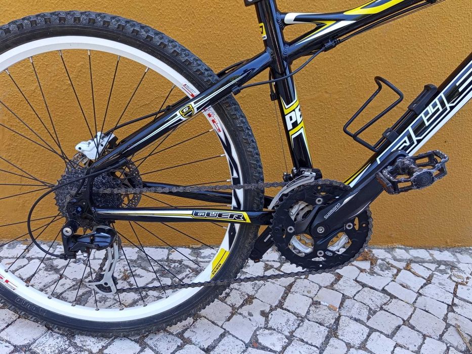 Vendo bicicleta de montanha BH Peak, tamanho-S- 16"
