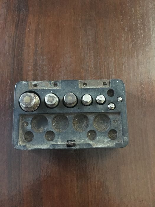 Гирі (весы) аптечні