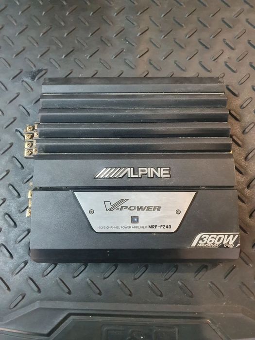 Wzmacniacz samochodowy ALPINE MRP-F240