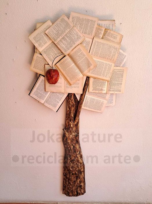 "Árvore".Peça única 100% artesanal/reciclada em madeira,papel(1,50m).