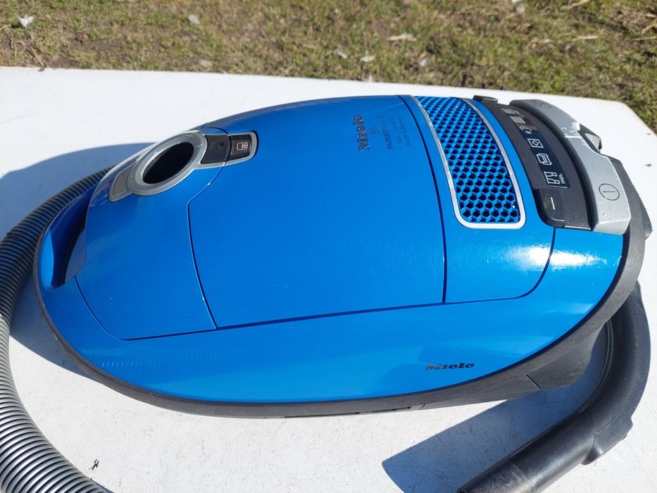 Odkurzacz miele s8 2200W