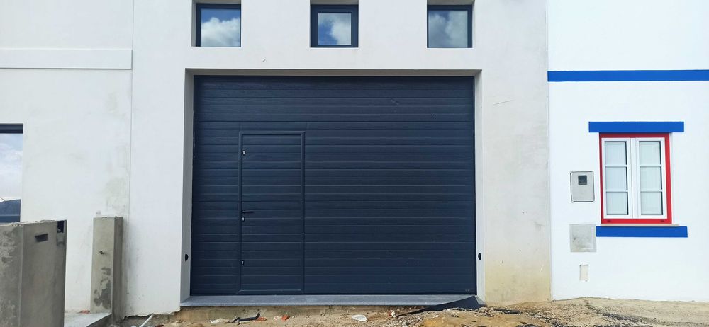 Portão garagem seccionado