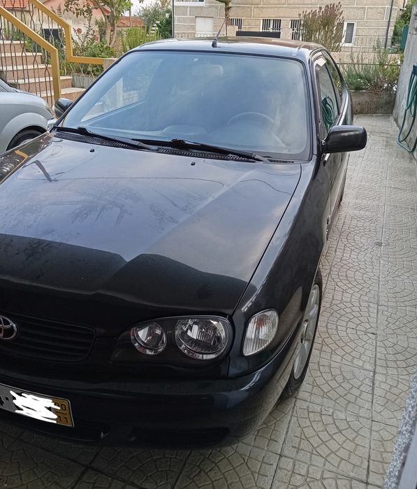 Toyota Corolla 1.9D em excelente estado geral