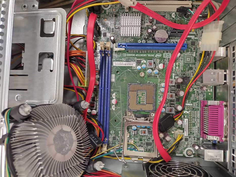 Motherboard e caixa