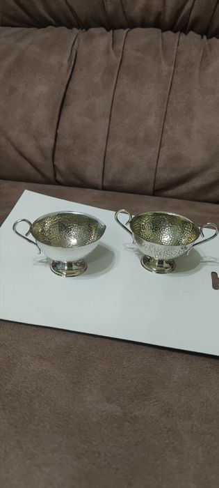 Соусница, подстаканники, вазы