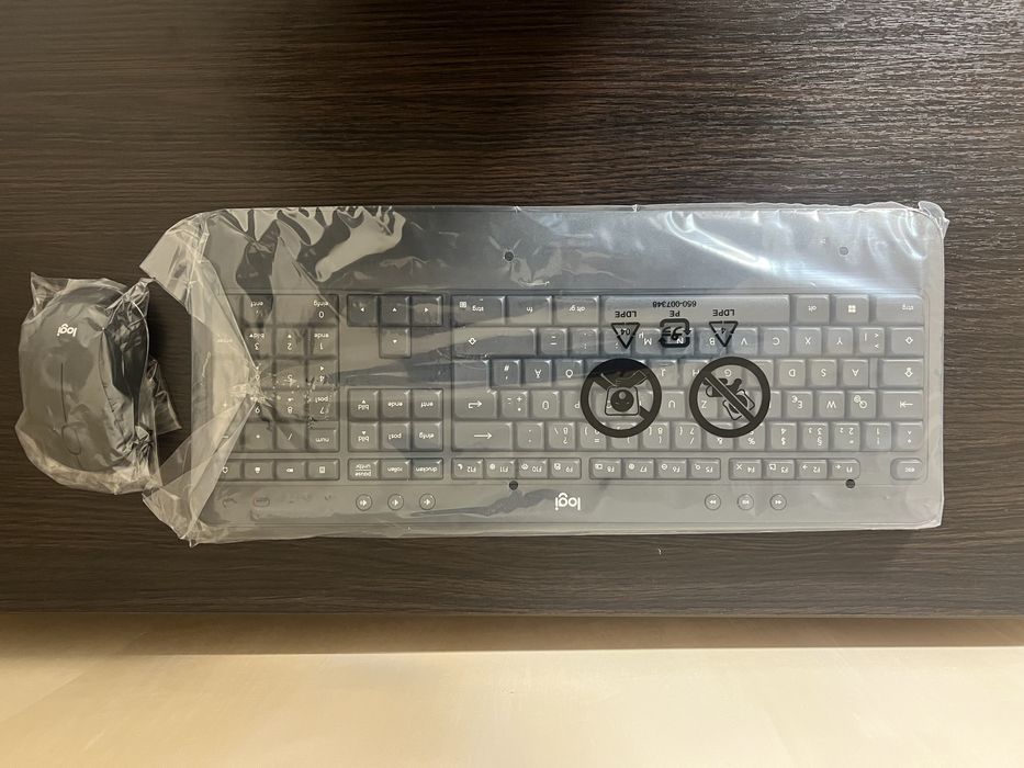 Клавиатура и мышь Logitech MK540