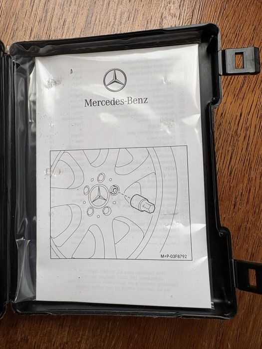 комплект секретных болтов Mercedes