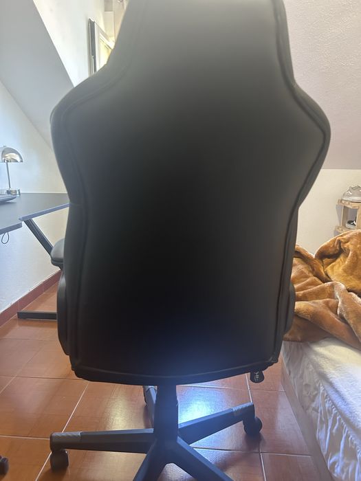 Mesa e Cadeira Gammer