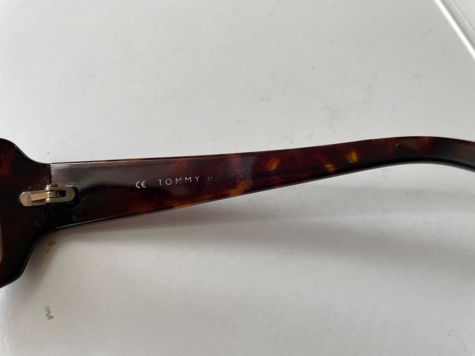 Окуляри жiночі сонцезахисні фірмові легке бу