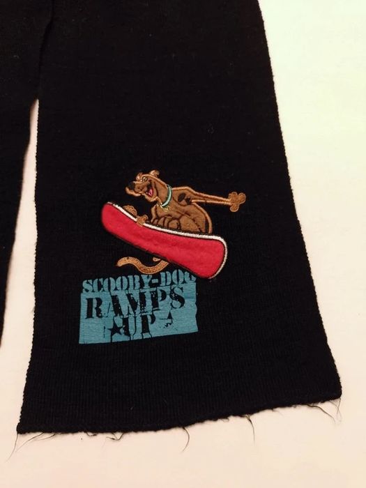 Szalik Scooby-Doo Scooby Doo na deskorolce