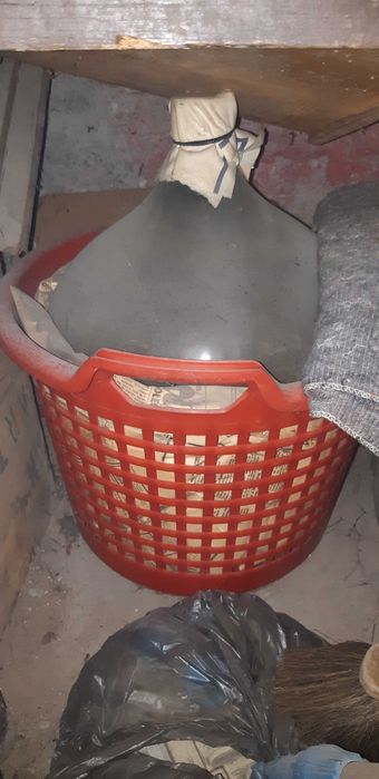 Gąsior do wyrobu wina