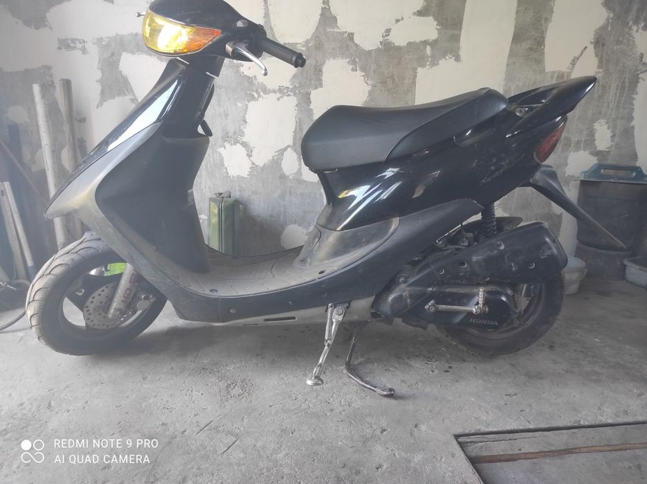 Продам скутер Хонда ZX