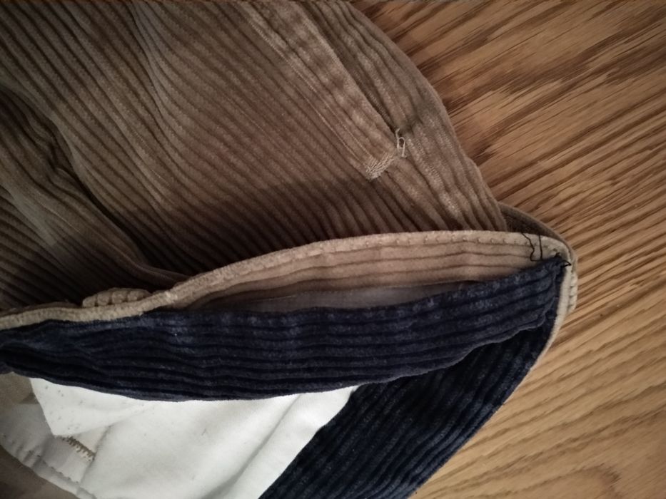 Tommy Hilfiger - spodnie sztruksowe męskie r. 33/32