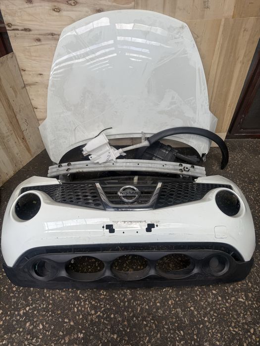 Nissan juke frente completa 2011