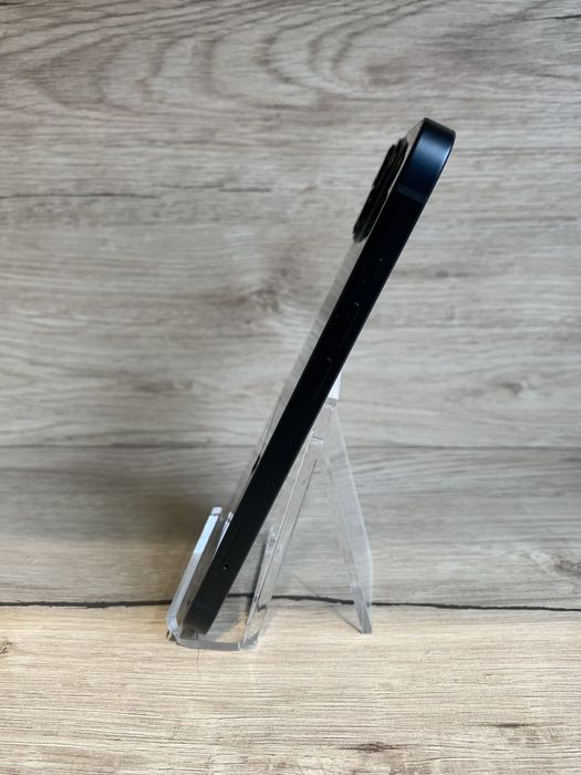 iPhone 13 128Gb официальная гарантия до 15 марта 2026 года.