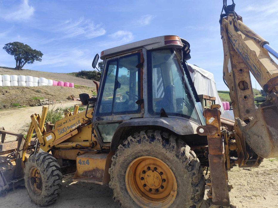 Retrôescavadora  Case