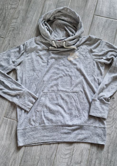 Oryginalna Szara bluza z kapturem Nike Ubrana kilka razy