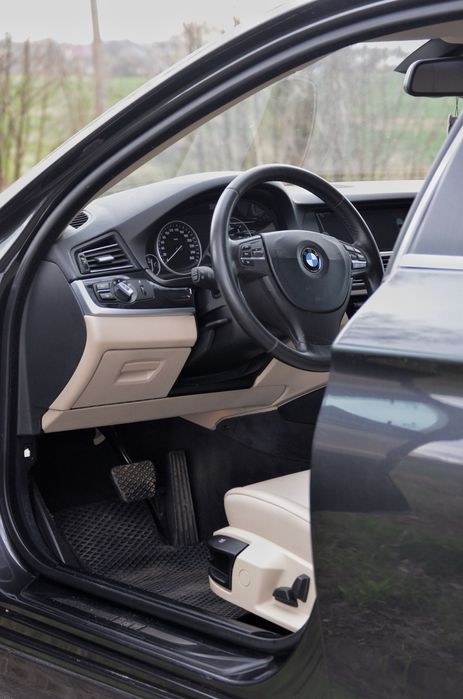 Продаю машину BMW F10