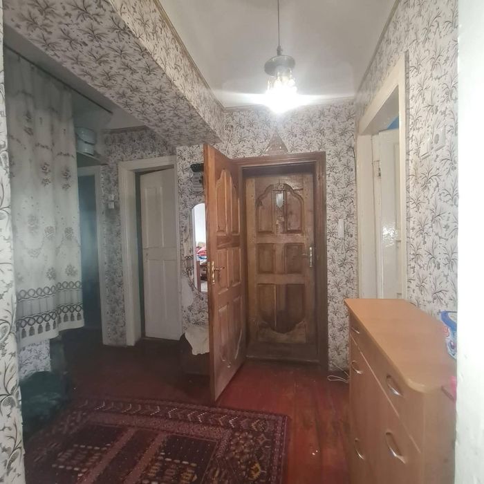 Продається 3 -х кімнатна квартира в районі 1травня