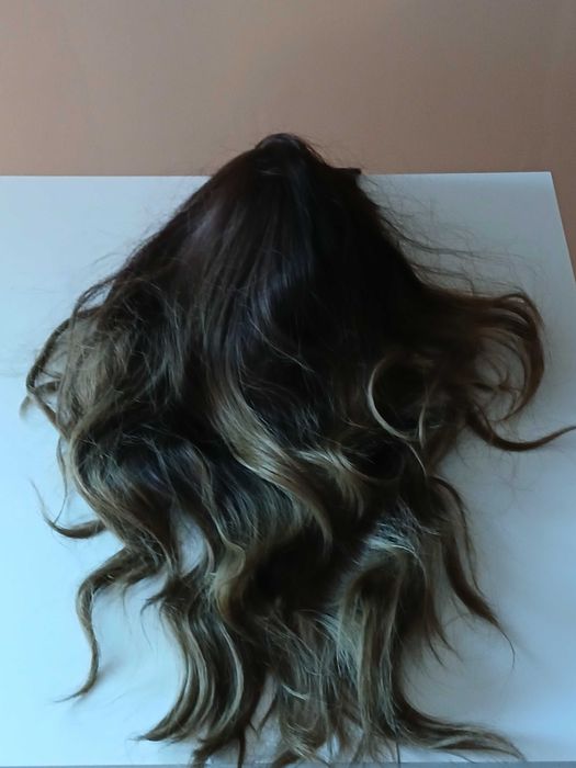 Peruka OUFEI Long Wavy – Piękne Fale Ombre, Naturalny Wygląd