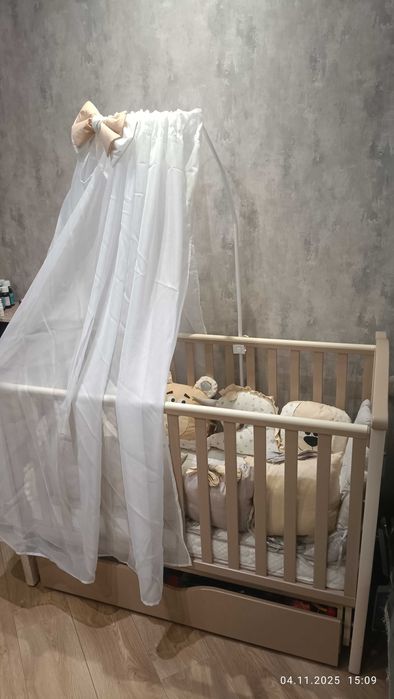 Дитяча кроватка Верес з маятником